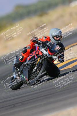 media/Nov-06-2023-Moto Forza (Mon) [[ce023d0744]]/3-Intermediate Group/Session 3 (Turn 16)/